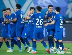 赛前武汉三镇备战全明星赛；造点机会细节曝光；媒体盛赞；赛季目标并未改变